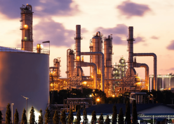 Construction des raffineries en Guinée : les compagnies minières lentement pressées