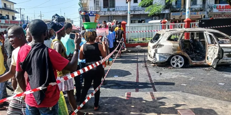 Liberia / Une voiture fonce sur les partisans de Boakai après sa victoire électorale