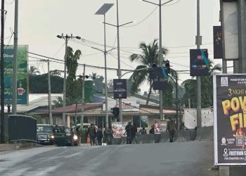 Freetown : les points stratégiques de la ville sous forte surveillance militaire