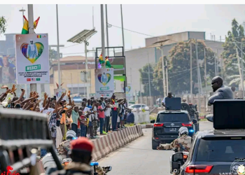 Guinée : retour en pompe du colonel Doumbouya à Conakry