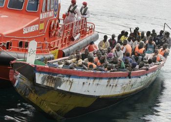 Sénégal : Le président sénégalais Macky Sall ordonne des mesures d’urgence contre l’afflux croissant de migrants vers l’Europe.