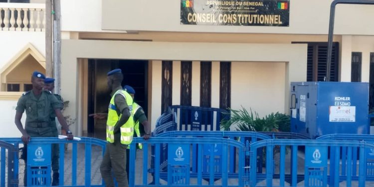 Présidentielle 2024 au Sénégal : les candidats déposent leurs dossiers auprès du Conseil constitutionnel