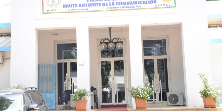 Brouillage d’ondes en Guinée : un premier responsable se fait officiellement connaître