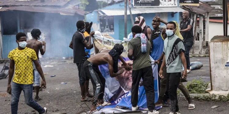 Comores : un couvre-feu nocturne instauré après la mort d’un manifestant