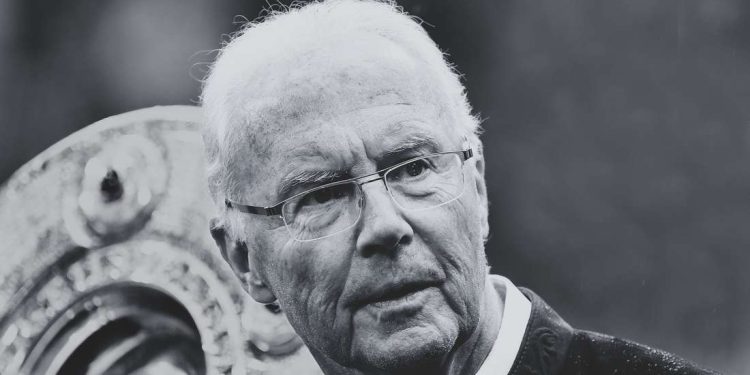 Franz Beckenbauer a rejoint Pelé et Maradona