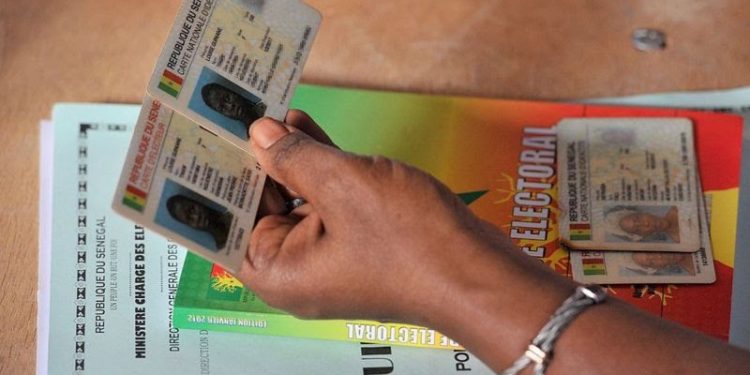 Au Sénégal, les parrainages suscitent toujours une forte controverse