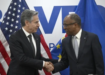 Titre : Antony Blinken en Afrique pour maintenir l’influence des Etats-Unis