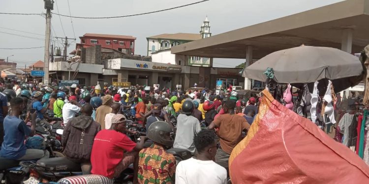 Guinée : grave pénurie de carburant à Conakry