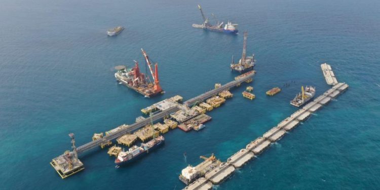 Partage des revenus pétroliers entre le Sénégal et la Mauritanie : vers un accord optimal pour le champ GTA