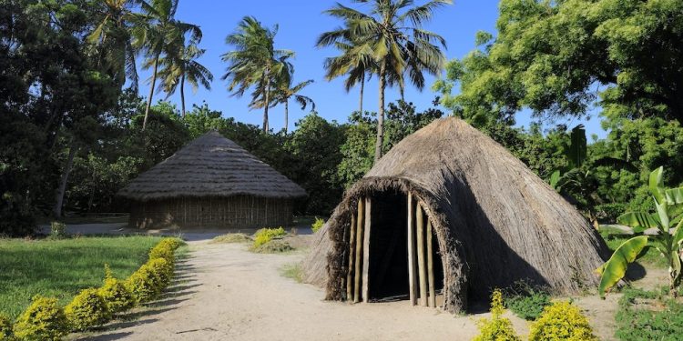 Le village Museum de Dar es-Salaam en Tanzanie : un trésor en plein air pour préserver l’héritage culturel