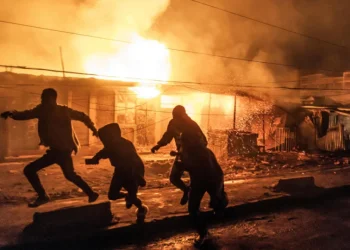 Urgent : au moins deux personnes ont été tuées et 222 autres blessées dans un incendie Nairobi