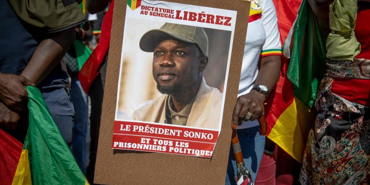 Sénégal : l’opposant Ousmane Sonko devrait bientôt être libéré