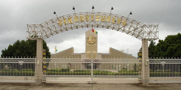Palais Sekhoutoureya : pourquoi le général Doumbouya s’en méfie
