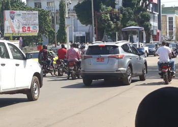 Guinée : les citoyens partagés entre joie et regret sur la dissolution du gouvernement