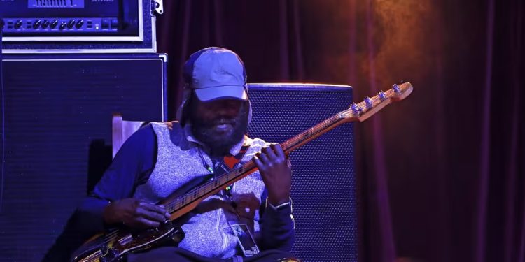 Musique : disparition à 77 ans d’Aston Barrett, bassiste et ancien leader des Wailers de Bob Marley