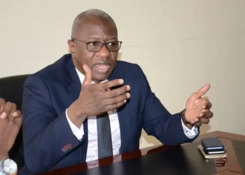 Retrait du Mali de la CEDEAO : Mamadou Ismaila Konaté sonne l’alarme sur une situation confuse