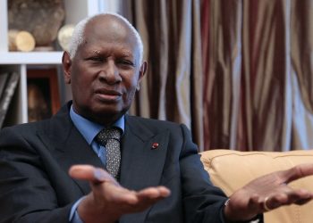 Crise politique au Sénégal : Abdou Diouf en appelle à l’application rigoureuse de la Constitution