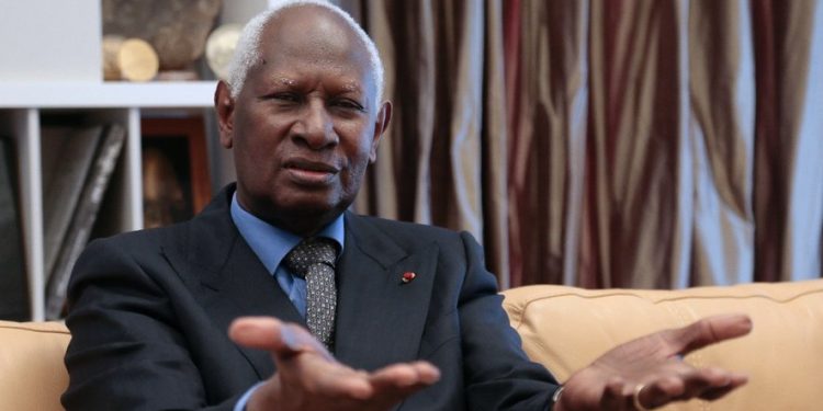 Crise politique au Sénégal : Abdou Diouf en appelle à l’application rigoureuse de la Constitution