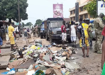 Kaloum : les femmes déversent leur colère dans la rue