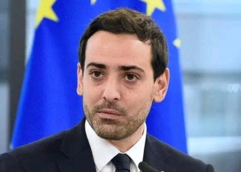 France : le ministre des Affaires étrangères coupe court à l’éventuel envoie des troupes françaises en Ukraine   