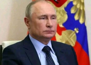 Russie : après sa réélection, Vladimir Poutine de nouveau ferme contre l’Ukraine 