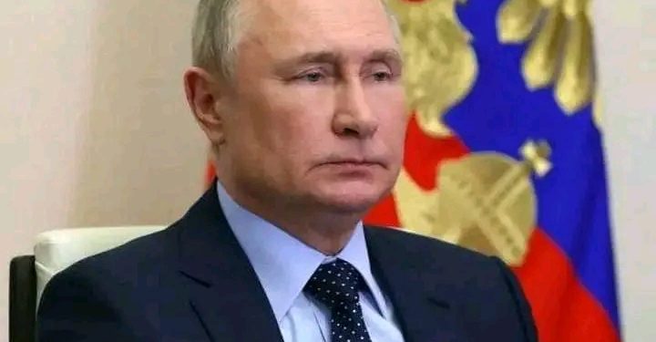 Russie : après sa réélection, Vladimir Poutine de nouveau ferme contre l’Ukraine 