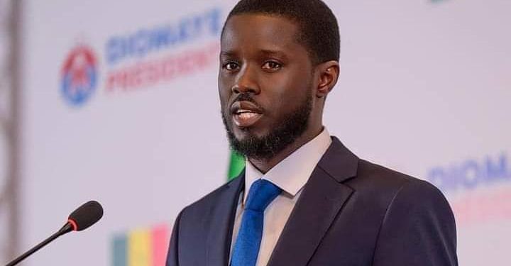 Sénégal : le nouveau président élu démissionne des instances du Pastef