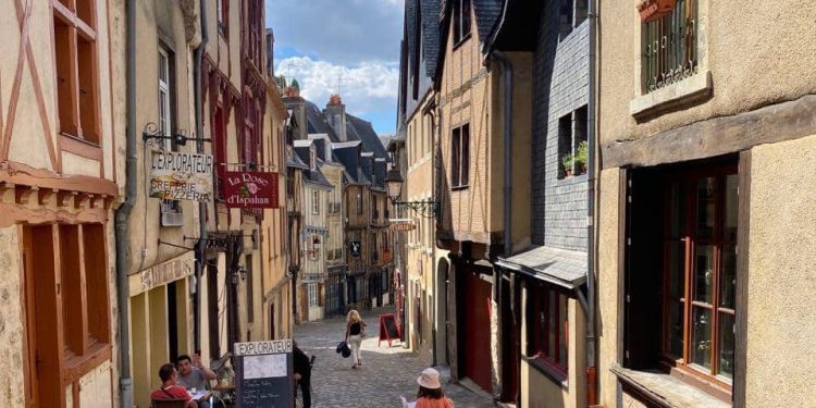 France : une vieille de près de 80 ans retrouvée morte avec la gorge tranchée    