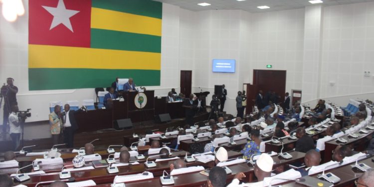 Togo: adoption d’une nouvelle Constitution