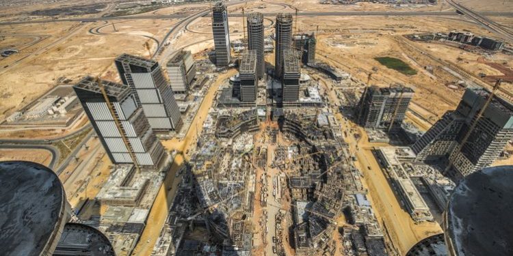 Égypte : au bord de la faillite, le président al Sissi continue son projet de nouvelle capitale « Sissi City »