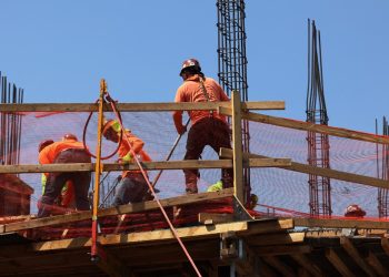 Les travailleurs du monde menacés par le changement climatique