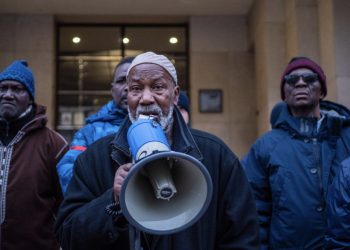 France : les vieux travailleurs immigrés menacés d’expulsion 