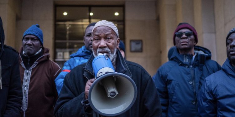 France : les vieux travailleurs immigrés menacés d’expulsion 