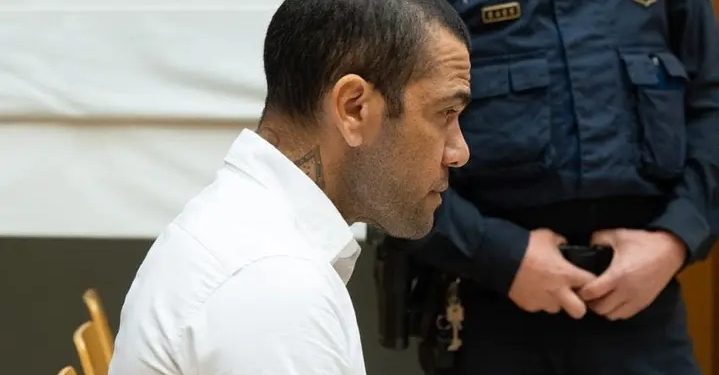 Espagne : du nouveau sur le paiement de la caution de libération de Dani Alves