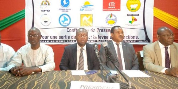 Mali : suspendus, les partis politiques saisissent la Cour suprême