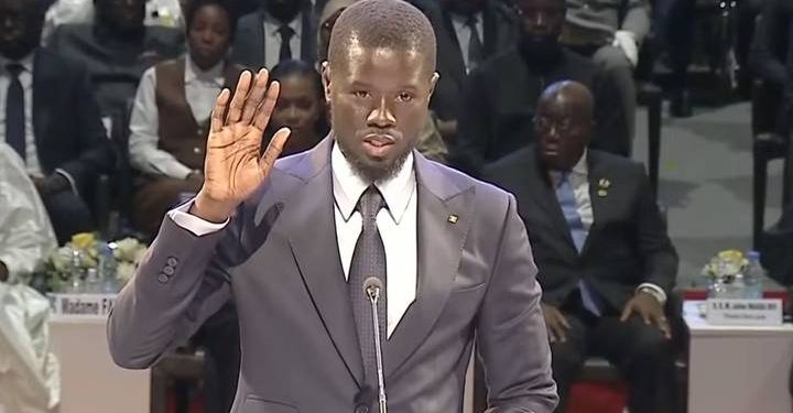 Diomaye Faye prête serment et devient le 5e président du Sénégal promettant « changement systémique » et souveraineté