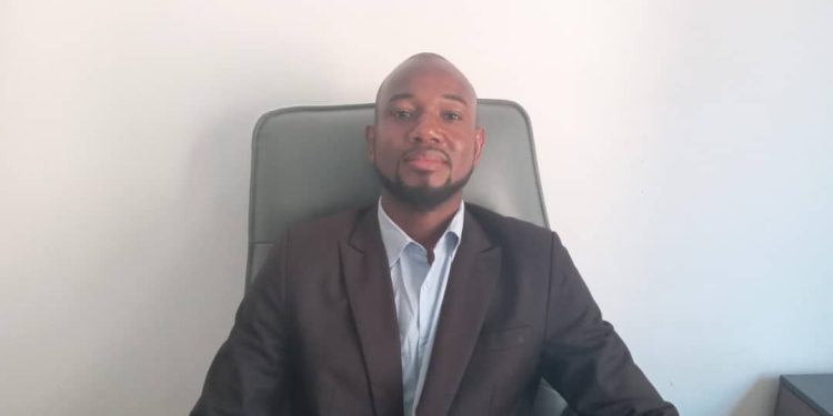 Docteur en Géologie, le guinéen Ibrahima Diogo Diallo tient sa promesse…
