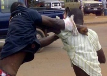 Bagarre: le père accuse son fils de lui avoir chipé sa 4e épouse 