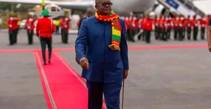 Critiqué pour ses relations avec la Russie, le général Emballó répond à ses détracteurs