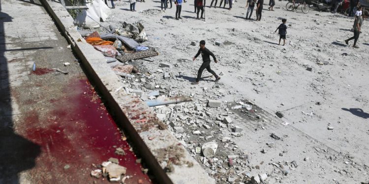 Guerre Israël-Hamas : une frappe sur une école fait 33 morts à Gaza