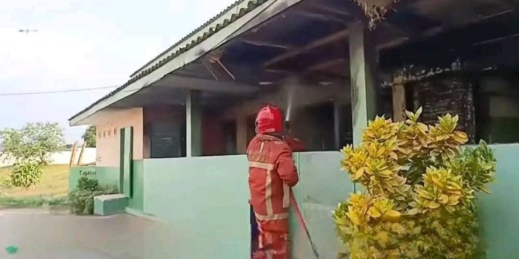 Il brûle un hôpital avec 25 litres d’essence avant d’être mis aux arrêts