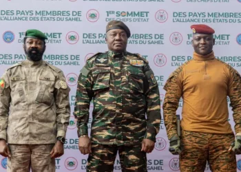 AES : deux ans d’isolement et de défis persistants