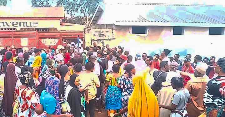 Jour du référendum en Guinée : des membres de bureau de vote remplacés par des inconnus