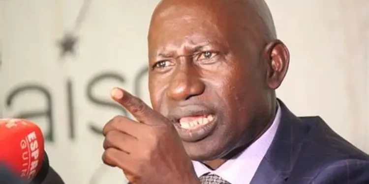 Présidentielle en Guinée : Alhousseny Makanera Kaké choisit son camp