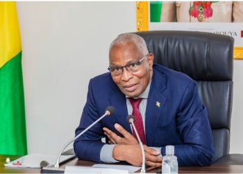 Guinée : fonctionnaires en campagne, Bah Oury met fin au laisser-aller