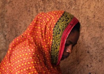 Référendum guinéen : une femme privée de sa carte pour son choix