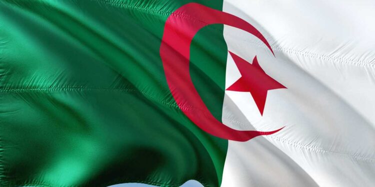 Algérie : un budget de défense record dans la loi de finances 2026