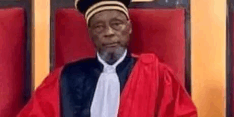 Guinée : Doumbouya confie la Cour suprême à un fidèle avant la présidentielle