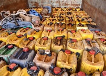 Siguiri : la police démantèle un réseau de trafiquants de carburant