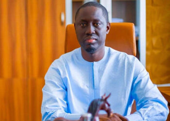 Sénégal : l’ancien ministre de la Jeunesse nie toute fuite après l’annulation de son voyage à Paris